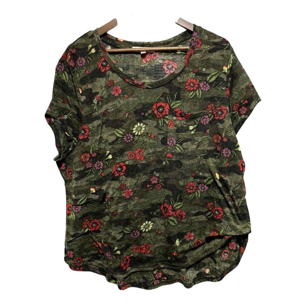 Wallflower Top Womens 3X Green Floral Burn Out Fabric Short Sleeve Lightweight